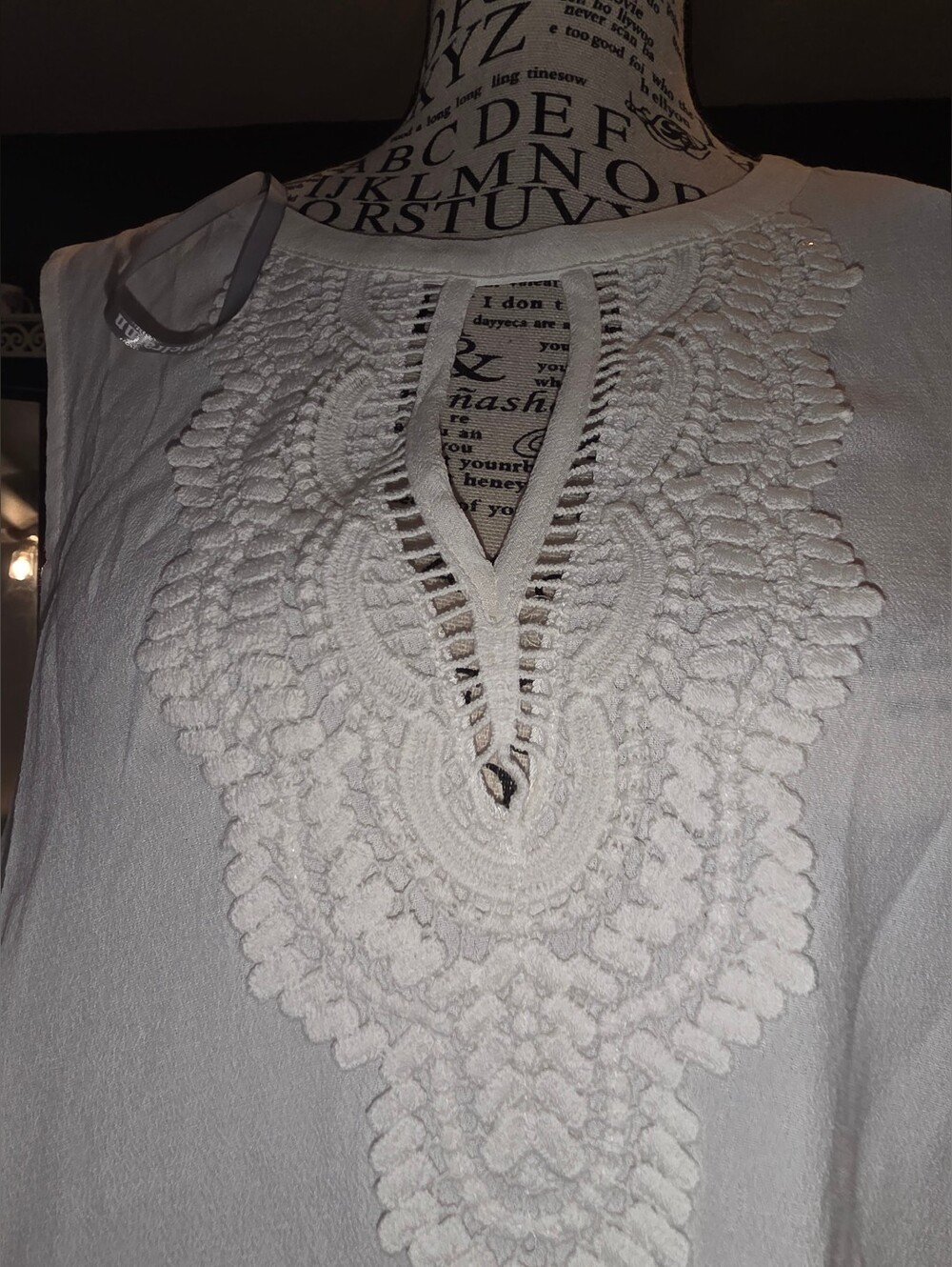 Women’s Cream Crochet Trim V-Neck Tunic Top